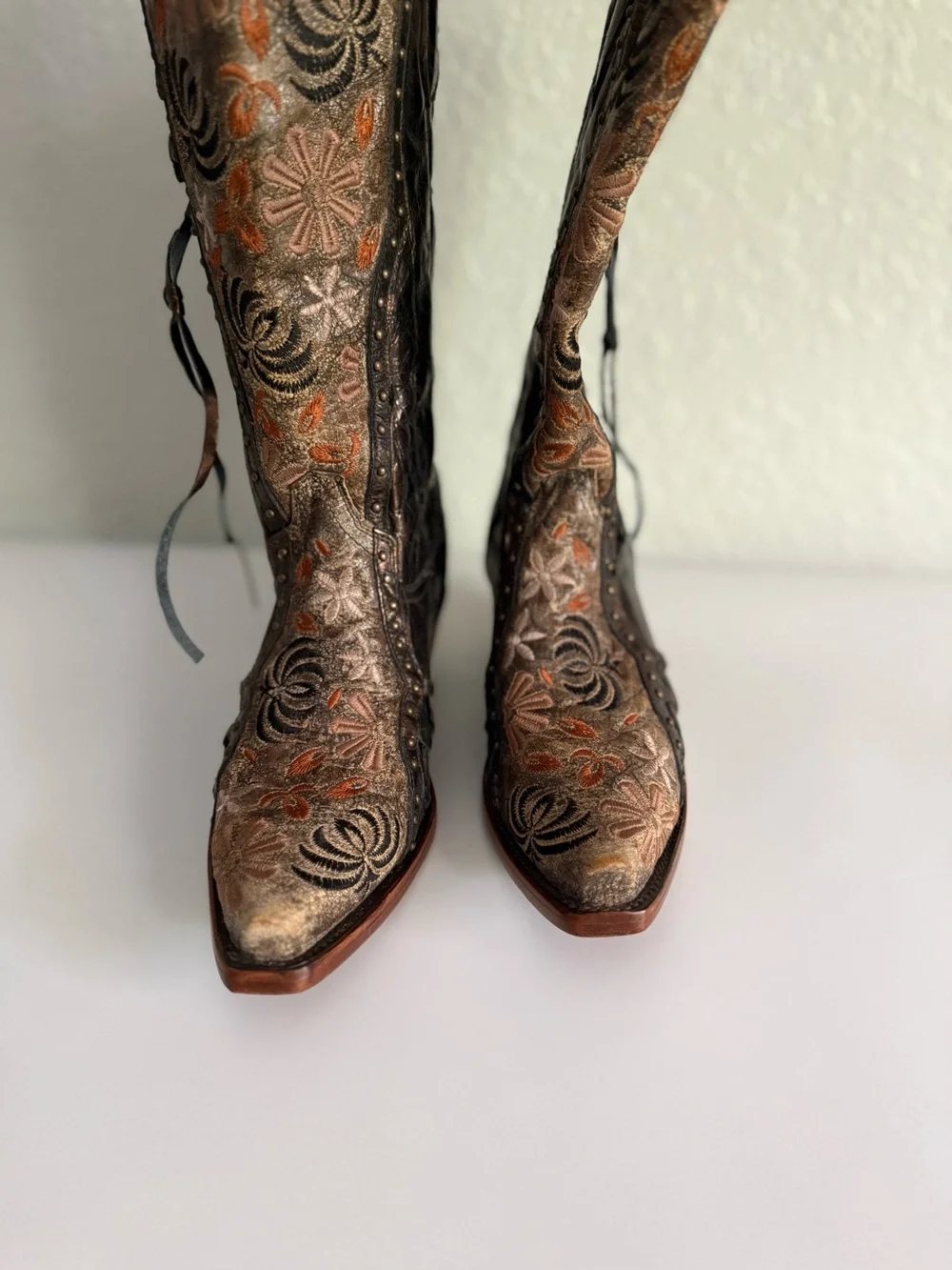 Corral Metallic Brown Floral Embroidered Western Boots
